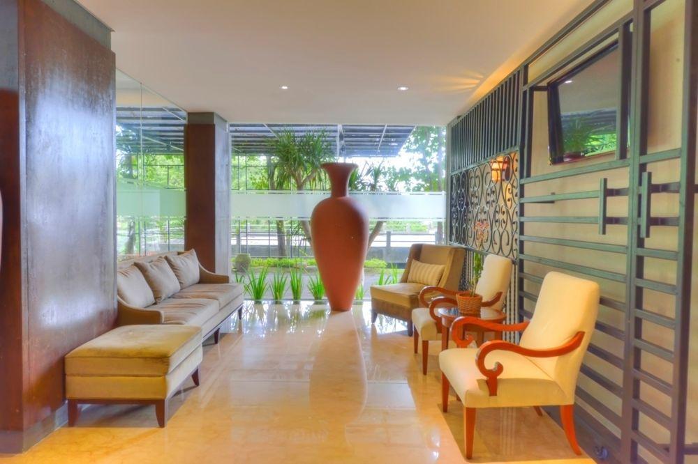 Oak Tree Emerald Hotel & Coventions Semarang Zewnętrze zdjęcie