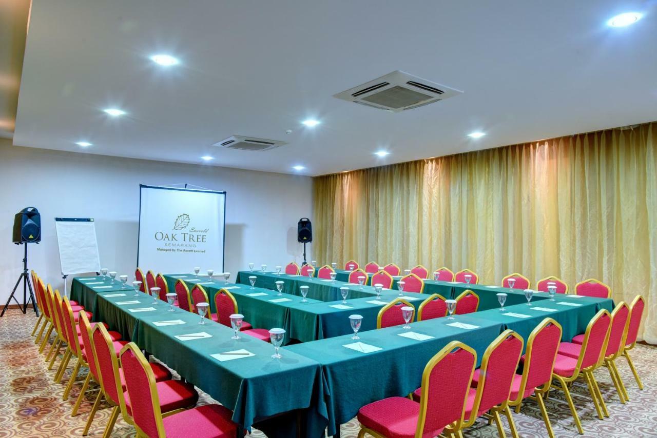 Oak Tree Emerald Hotel & Coventions Semarang Zewnętrze zdjęcie